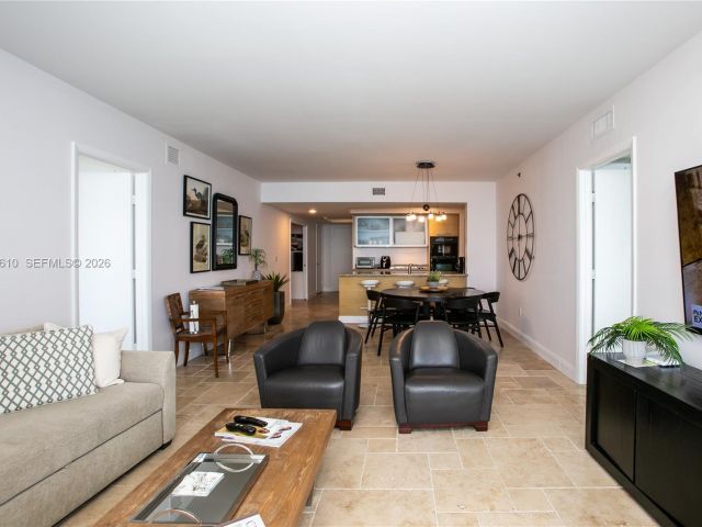 Apartment for rent  Unit #4504 - photo 7523885