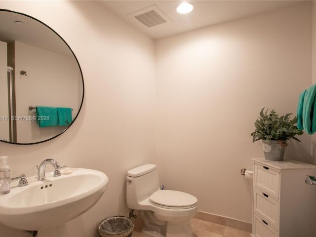 Apartment for rent  Unit #4504 - photo 7523892