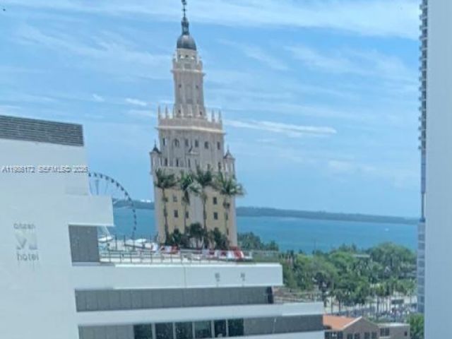 Apartment for rent  Unit #1011 - photo 7523166