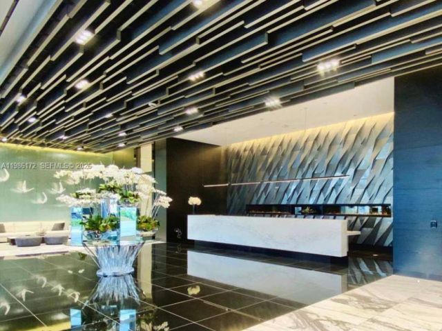 Apartment for rent  Unit #1011 - photo 7523167