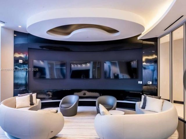 Apartment for rent  Unit #1011 - photo 7523173