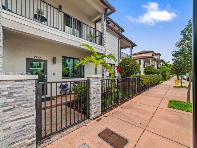 Home for rent at 4741 NW 84th Ave 0 - photo 7522375