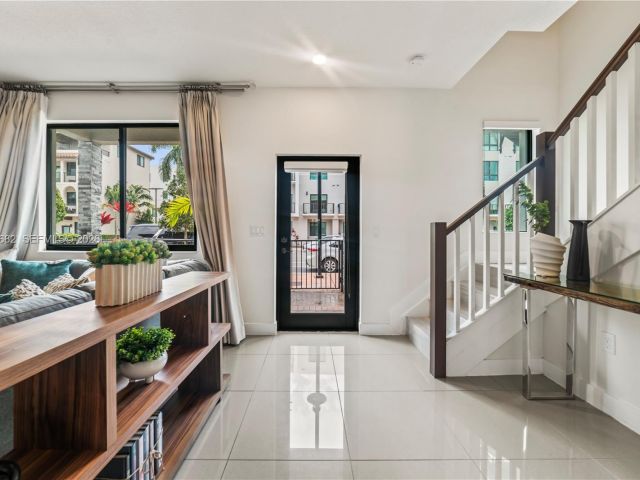 Home for rent at 4741 NW 84th Ave 0 - photo 7522378