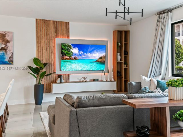 Home for rent at 4741 NW 84th Ave 0 - photo 7522380