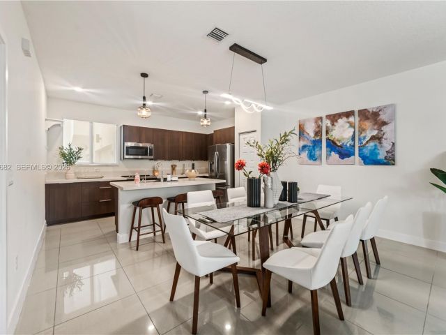 Home for rent at 4741 NW 84th Ave 0 - photo 7522384