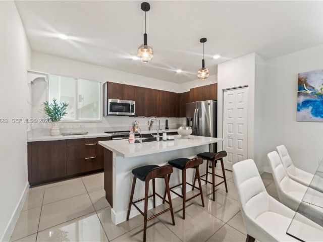 Home for rent at 4741 NW 84th Ave 0 - photo 7522386