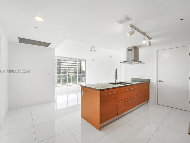 Apartment for rent  Unit #3311 - photo 7522791