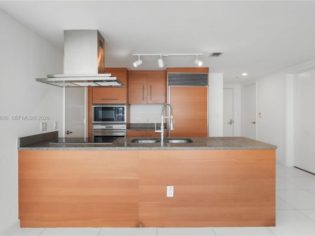 Apartment for rent  Unit #3311 - photo 7522796