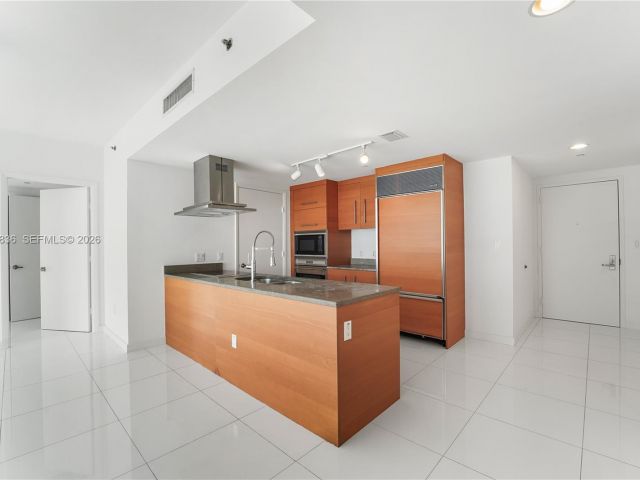 Apartment for rent  Unit #3311 - photo 7522797