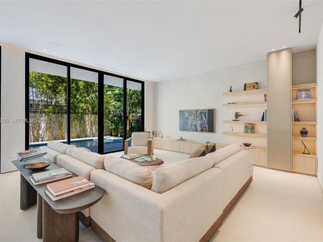 Home for sale at 3457 Oak Ave - photo 7524506