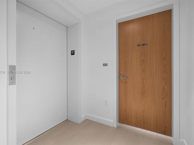 Apartment for rent  Unit #3704 - photo 7524113