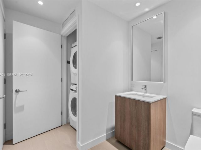 Apartment for rent  Unit #3704 - photo 7524116