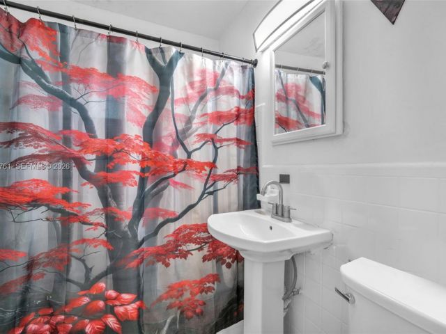 Home for sale at 1300 NE 137th St - photo 7532449