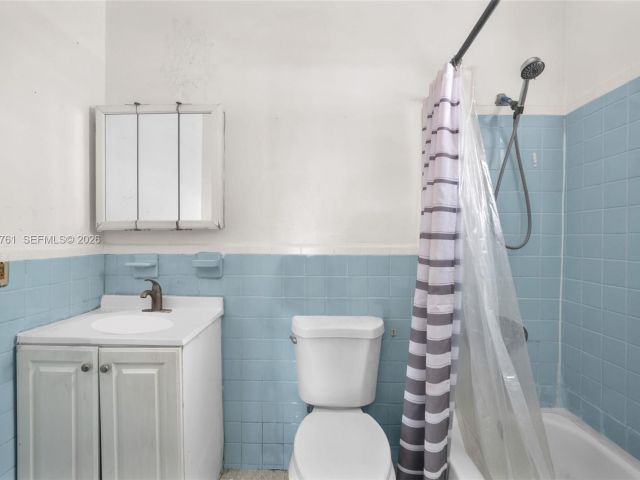 Home for sale at 1300 NE 137th St - photo 7532454