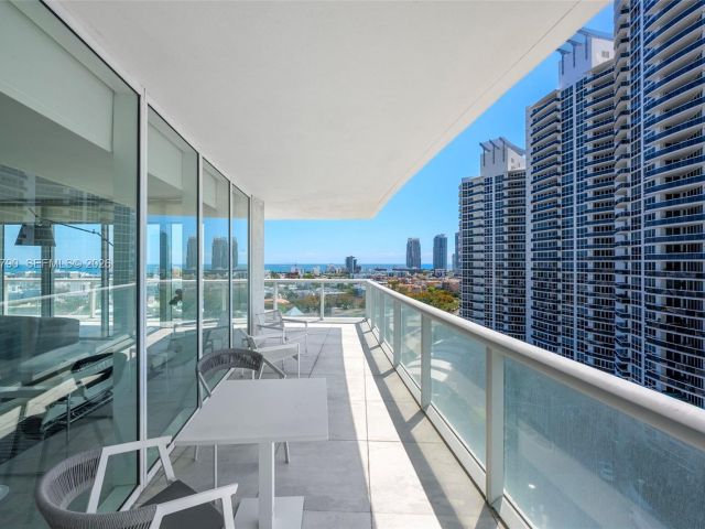 Apartment for rent  Unit #1507 - photo 7527251