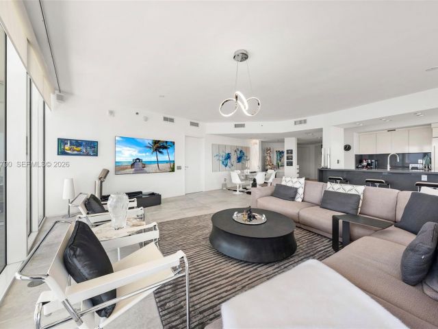 Apartment for rent  Unit #1507 - photo 7527252