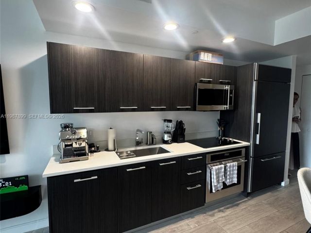 Apartment for sale  Unit #2009 - photo 7533650