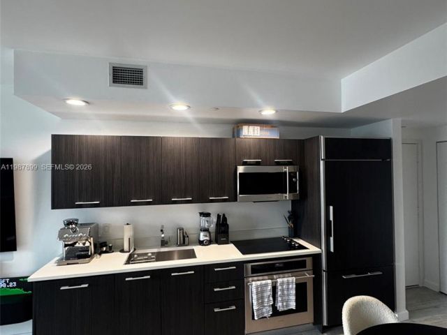 Apartment for sale  Unit #2009 - photo 7533651