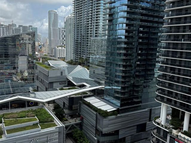 Apartment for sale  Unit #2009 - photo 7533658