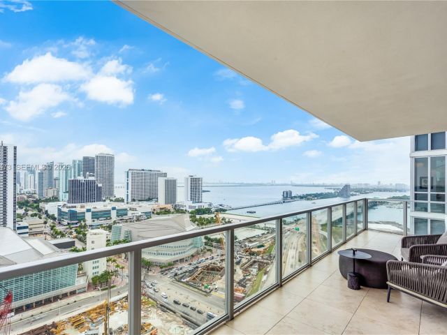 Apartment for rent  Unit #2708 - photo 7523048