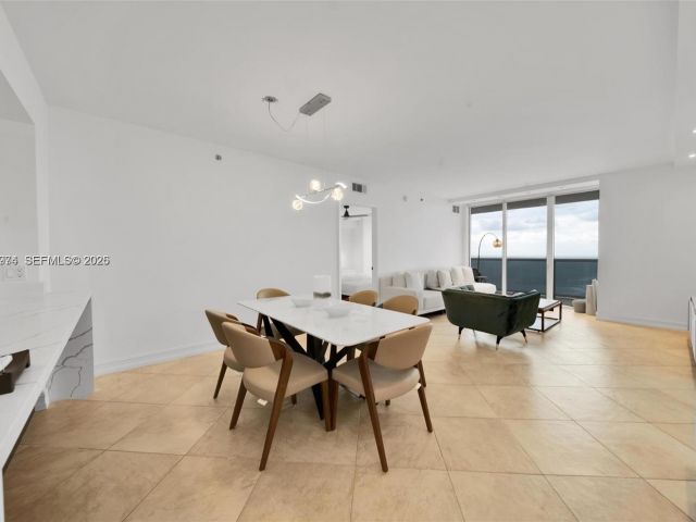 Apartment for rent  Unit #4704 - photo 7530742