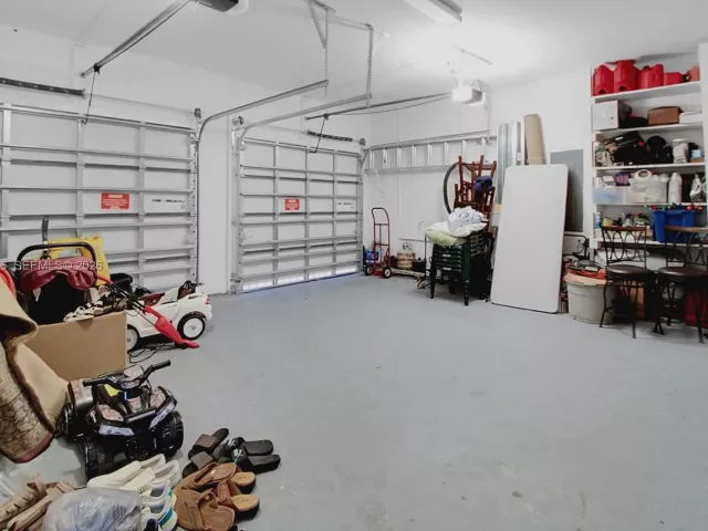 5-bedroom home for rent in Homestead - 1382 SE 26th Rd - MondialRealty