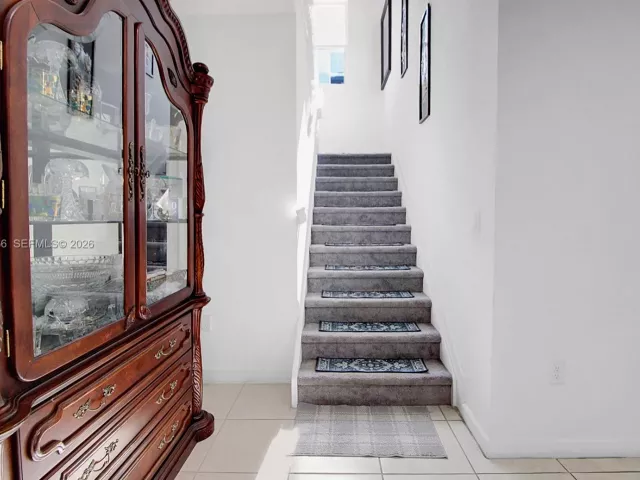 5-bedroom home for rent in Homestead - 1382 SE 26th Rd - MondialRealty