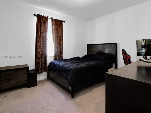 5-bedroom home for rent in Homestead - 1382 SE 26th Rd - MondialRealty