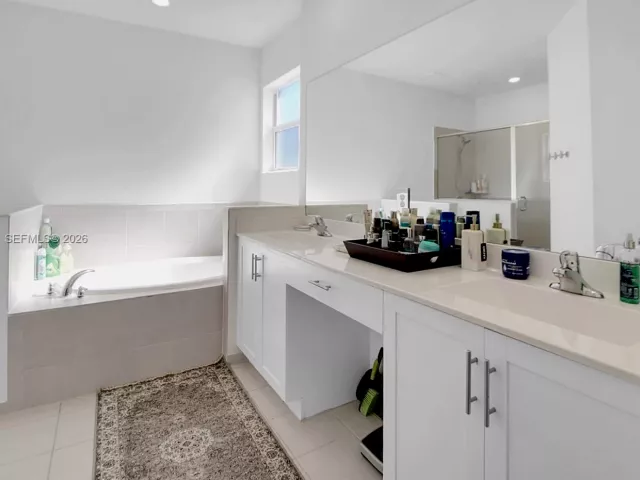 5-bedroom home for rent in Homestead - 1382 SE 26th Rd - MondialRealty