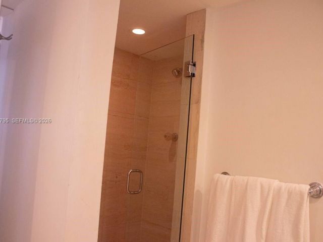 Apartment for rent  Unit #B-4141 - photo 7523624