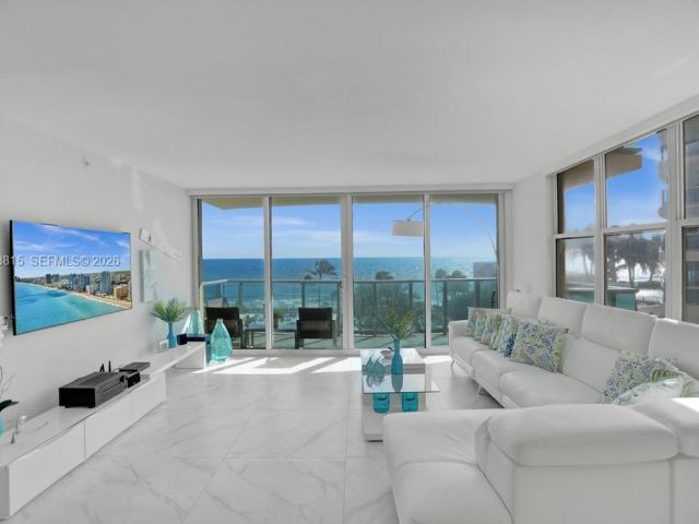 Apartment for rent  Unit #525 - photo 7522977