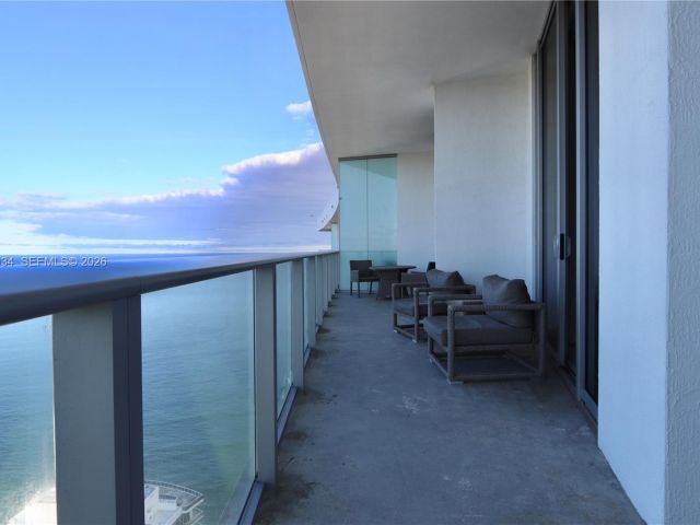 Apartment for sale  Unit #UPH8 - photo 7527486