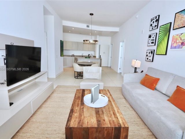 Apartment for sale  Unit #UPH8 - photo 7527492