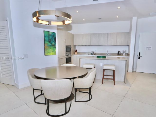 Apartment for sale  Unit #UPH8 - photo 7527497