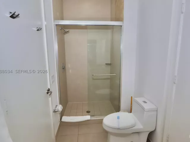 2-bedroom condo for sale in Hollywood - 4111 S Ocean Dr UPH8 - MondialRealty