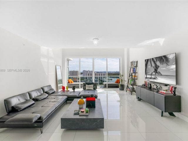 Apartment for rent  Unit #2019 - photo 7523729