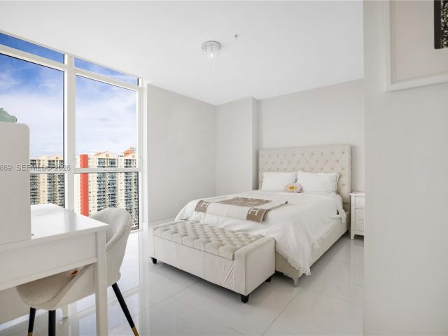 Apartment for rent  Unit #2019 - photo 7523740