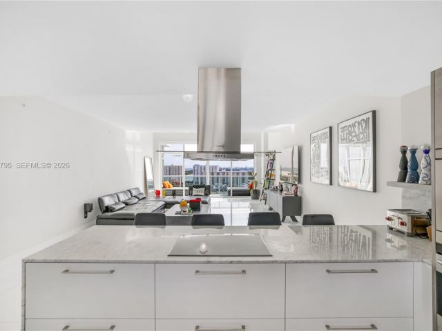 Apartment for sale  Unit #2019 - photo 7523752