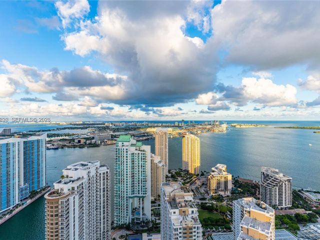 Apartment for rent  Unit #5601 - photo 7524415