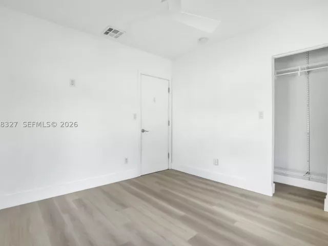 4-bedroom home for sale in Miami - 14520 Carver Drive - MondialRealty