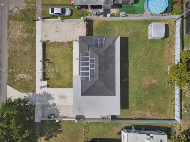 4-bedroom home for sale in Miami - 14520 Carver Drive - MondialRealty
