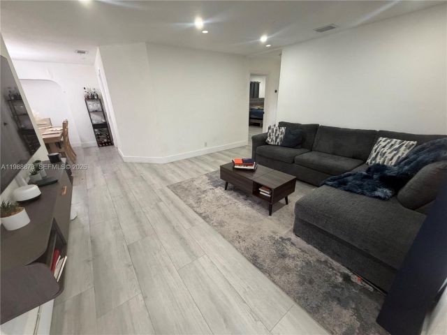 Home for rent at 660 SW 30th Ter 0 - photo 7522993