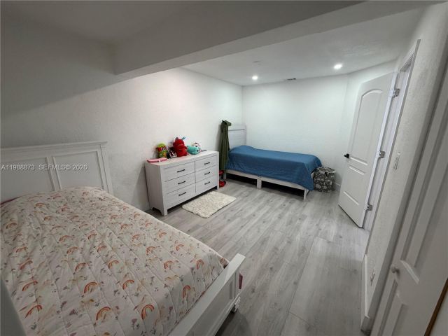 Home for rent at 660 SW 30th Ter 0 - photo 7522995