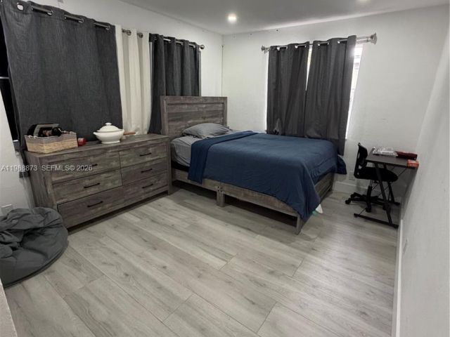 Home for rent at 660 SW 30th Ter 0 - photo 7522999