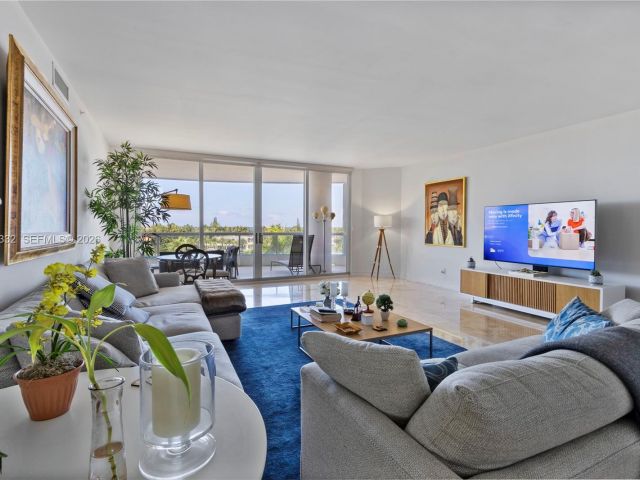 Apartment for sale  Unit #604 - photo 7526635