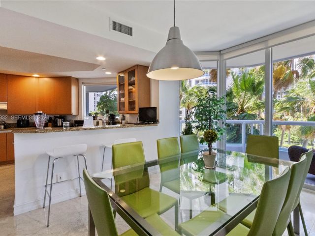 Apartment for sale  Unit #604 - photo 7526637