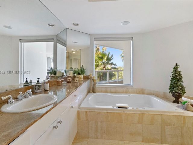 Apartment for sale  Unit #604 - photo 7526646