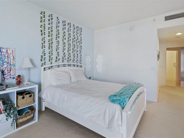 Apartment for sale  Unit #604 - photo 7526650