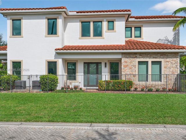 Home for sale at 5999 E Brookfield Cir E - photo 7531554