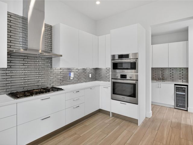 Home for sale at 5999 E Brookfield Cir E - photo 7531564